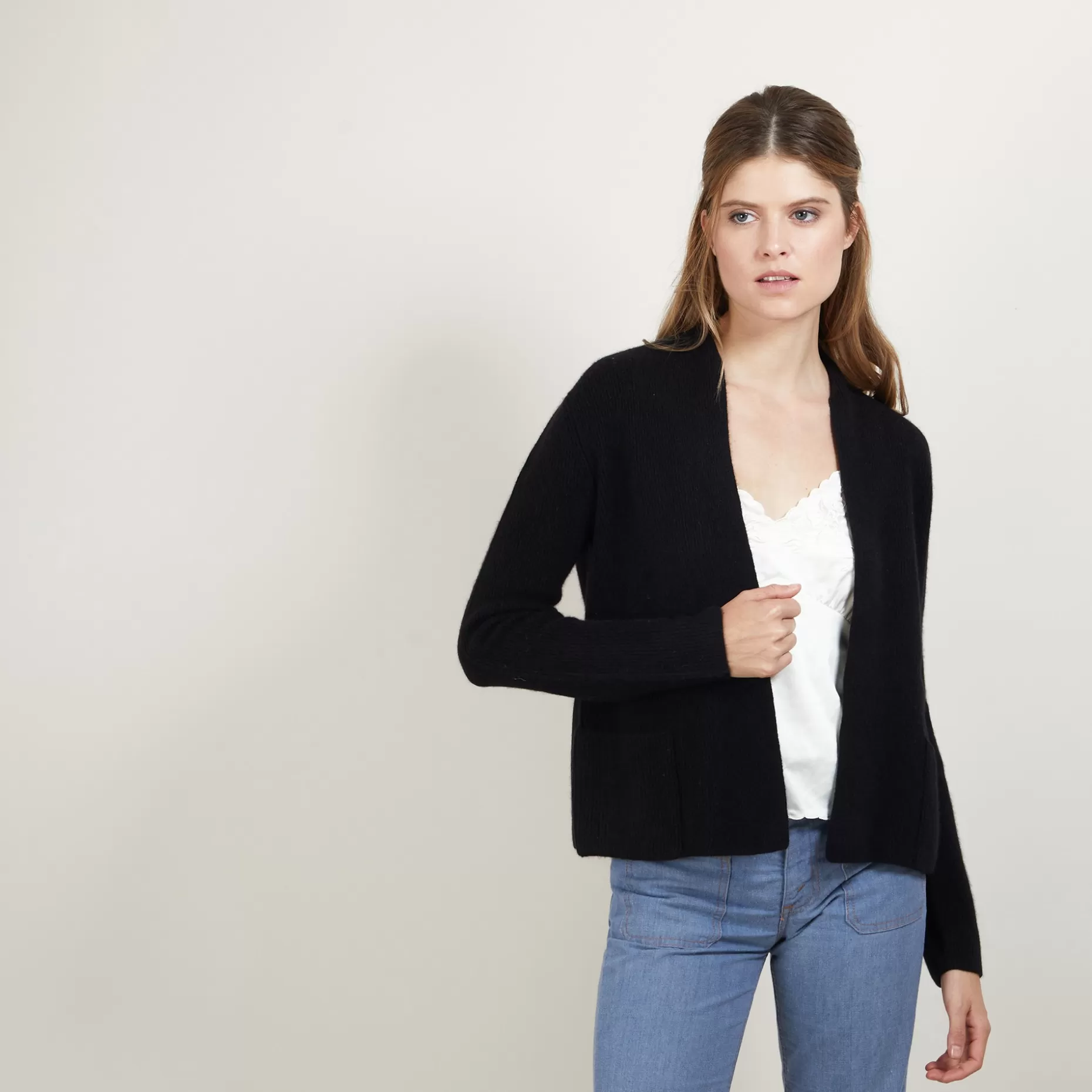 Maison Montagut Gilet Court En Cachemire Avec Poches - Basma>Femme Vestes Et Gilets