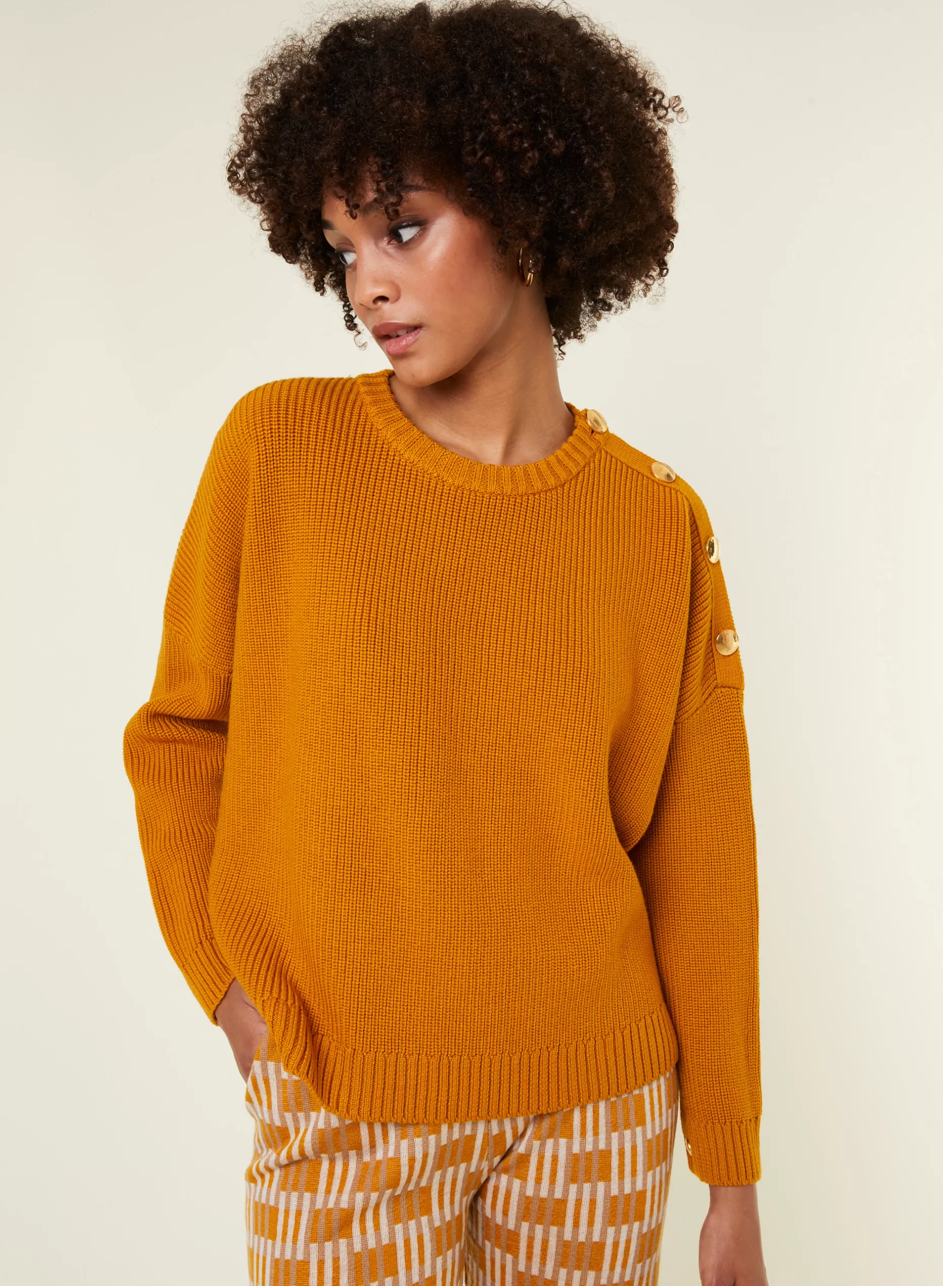 Maison Montagut Pull Col Rond Epaule Boutonnee En Laine Merinos - Gao>Femme Pulls