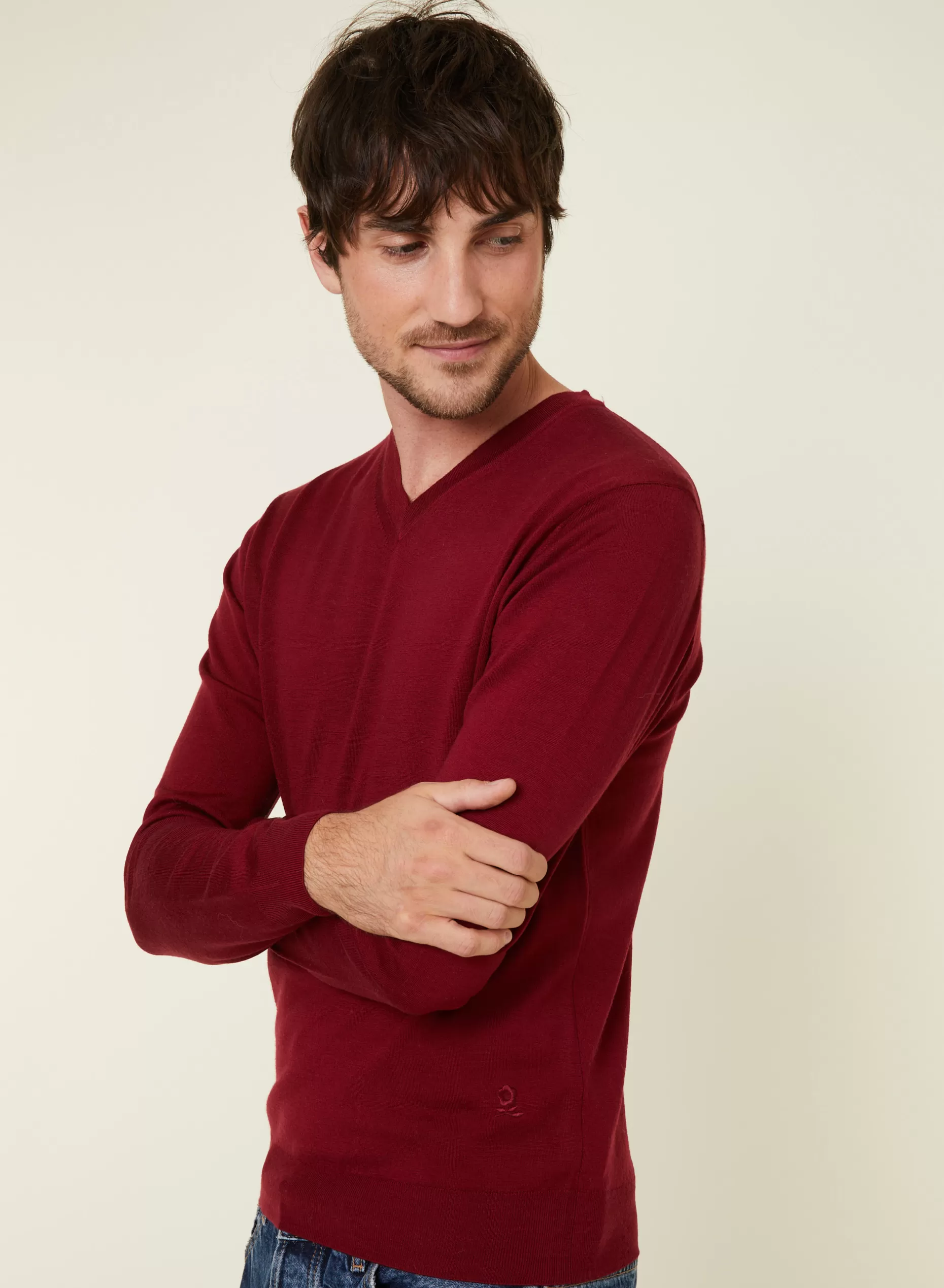 Maison Montagut Pull Col V Avec Logo En Laine Merinos - Elmo>Homme Pulls