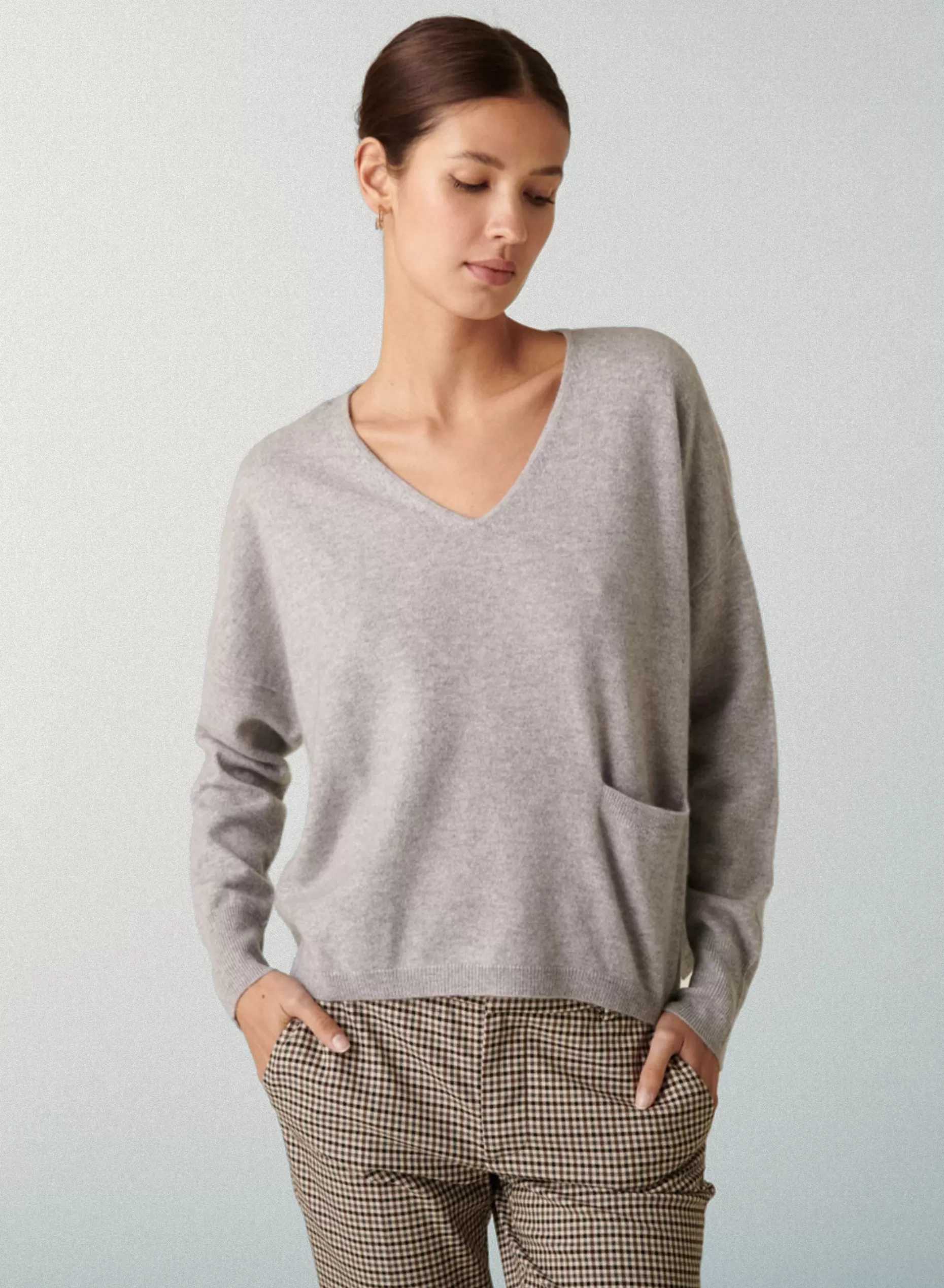 Maison Montagut Pull Court Col V En Cachemire Avec Poches - Balba>Femme Pulls