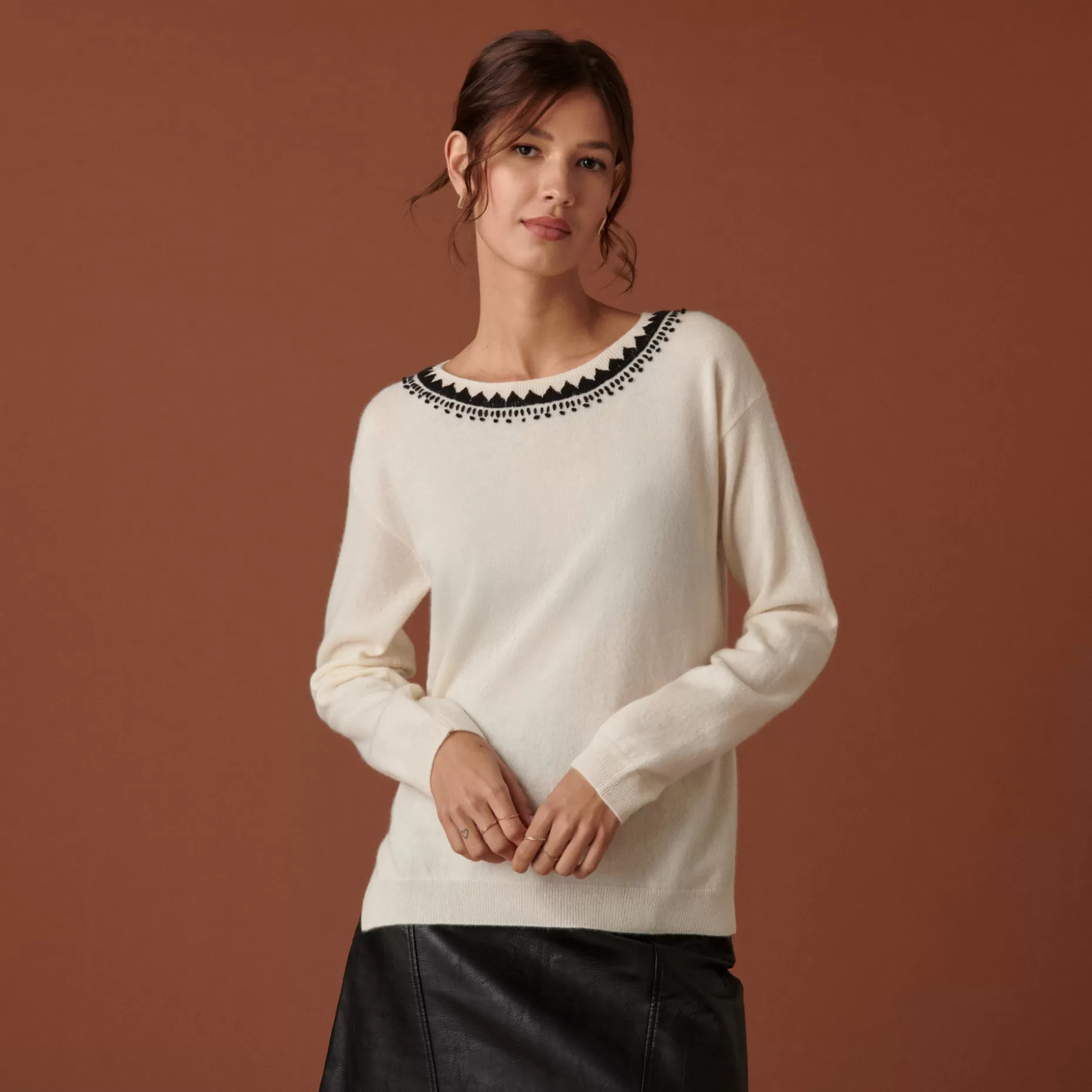 Maison Montagut Pull Encolure Brode En Cachemire - Cetanne>Femme Pulls